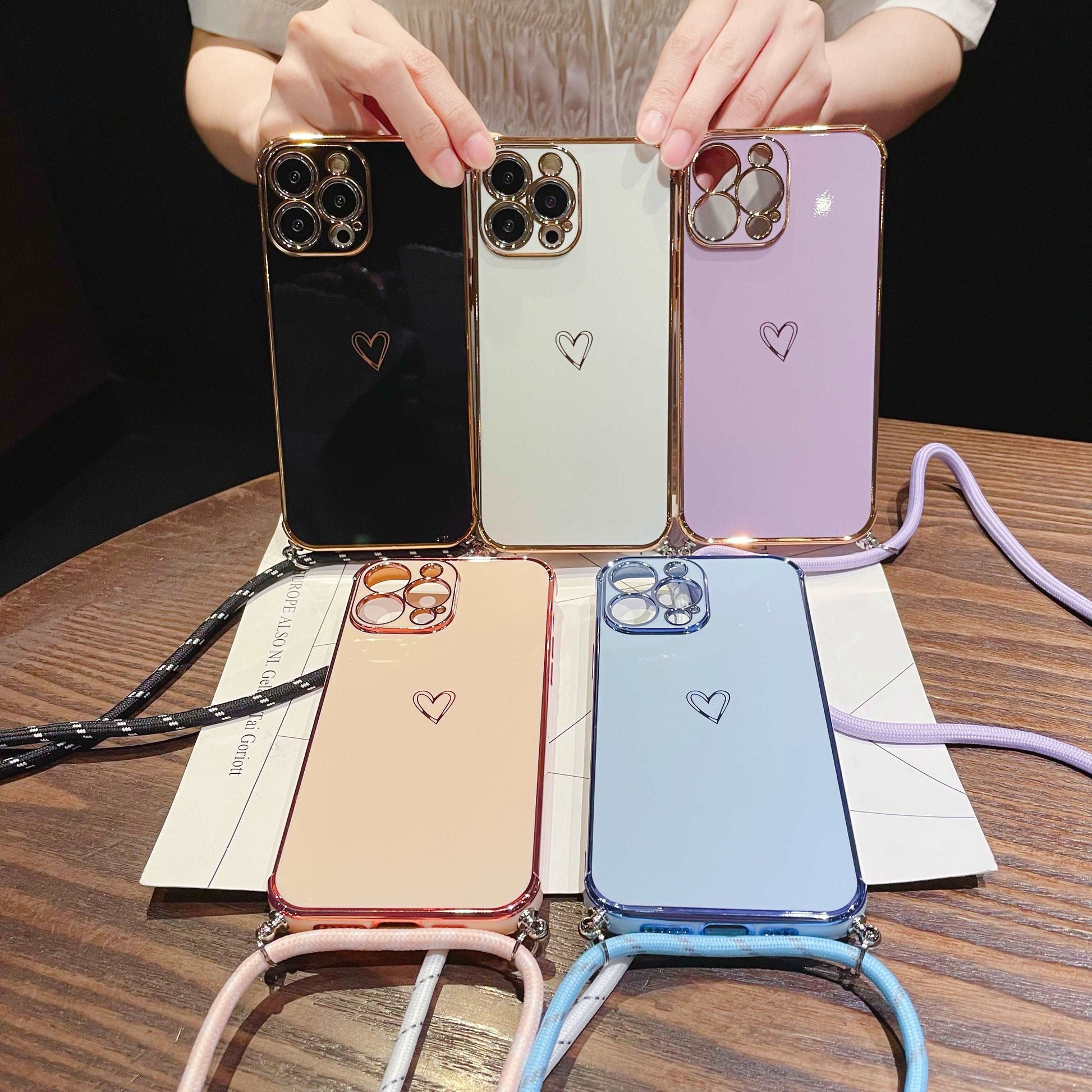 Crossbody iPhone Hülle mit Seil im Herz Muster