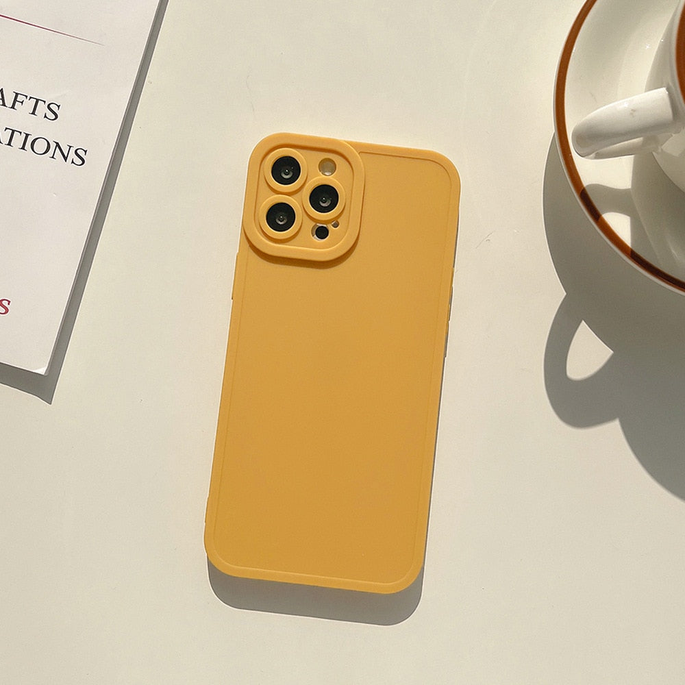 Modische iPhone Hülle aus farbigem Gummi in gelb