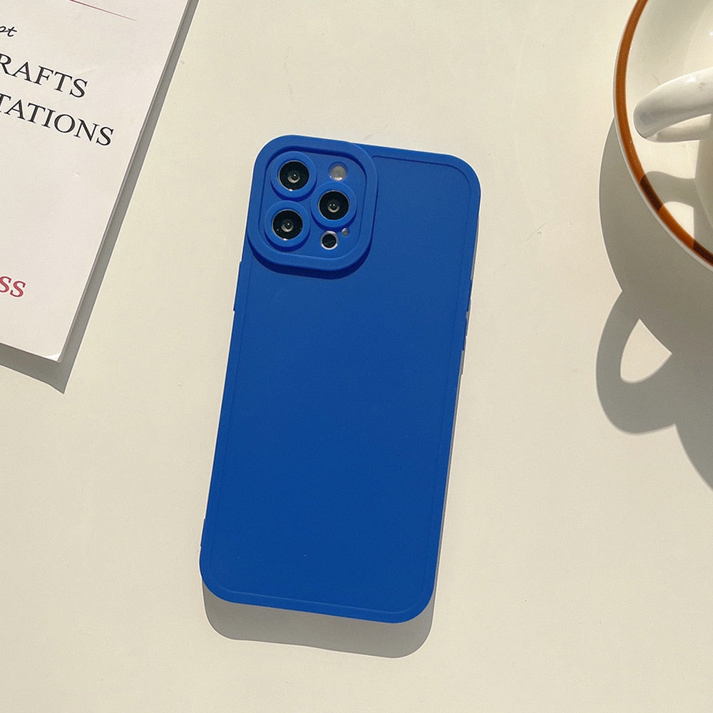 Modische iPhone Hülle aus farbigem Gummi in blau
