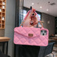 Crossbody iPhone Hülle mit abnehmbarer Kette und Kartenfach im Handtaschendesign in pink