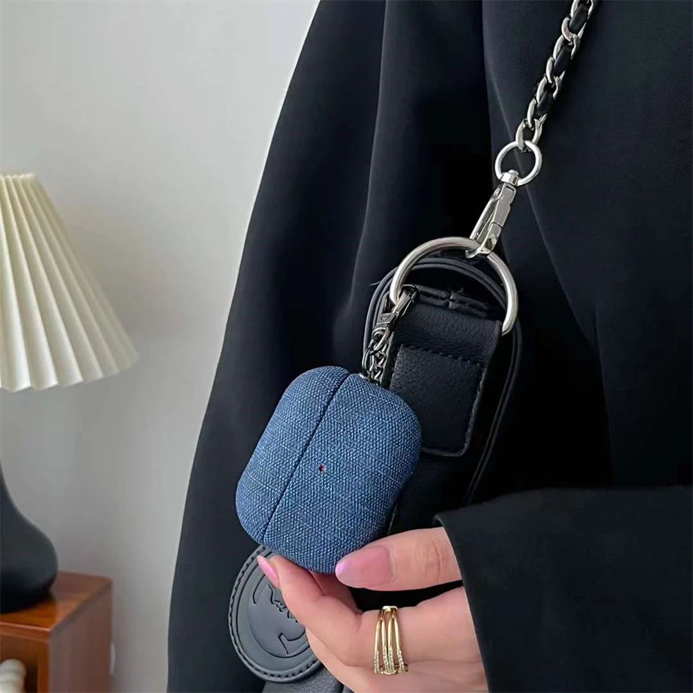 Elegante AirPods Hülle im Denim Stoff Muster