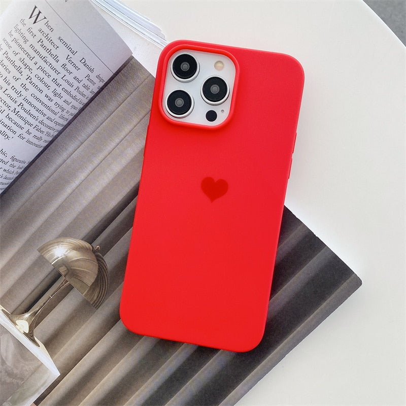 Modische iPhone Hülle mit Herzmuster in rot