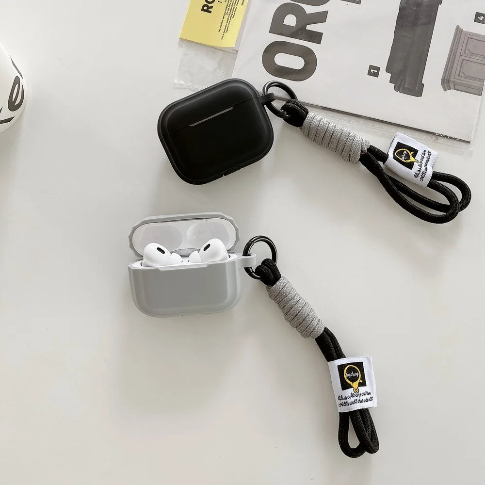 Modische AirPods Hülle in ästhetischen Farben mit Seil