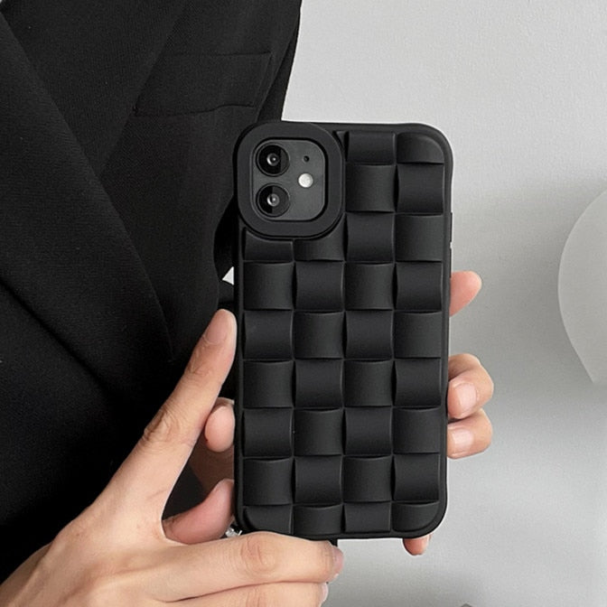 Modische iPhone Hülle aus farbigem Silikon im 3D Würfel Muster in schwarz